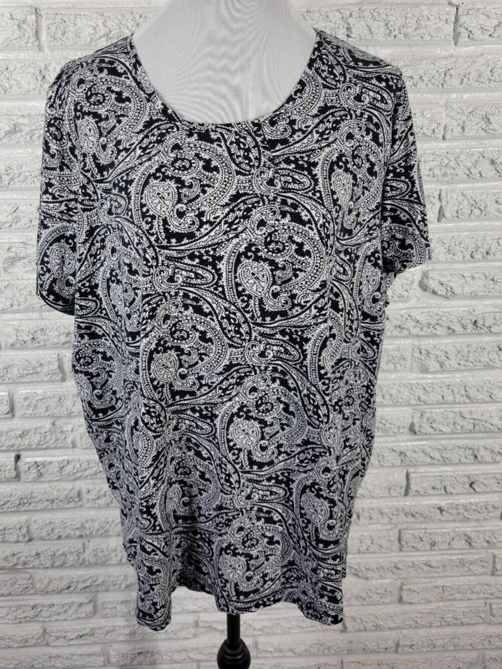 Catherines Women’s 1XWP Tee Black White Paisley Cotton Petite PAI39E